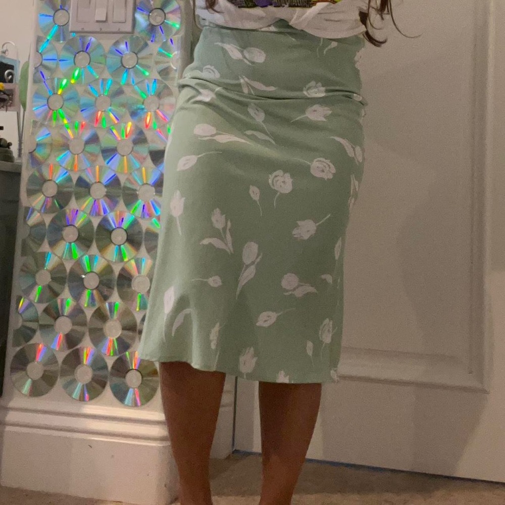 green midi skirt